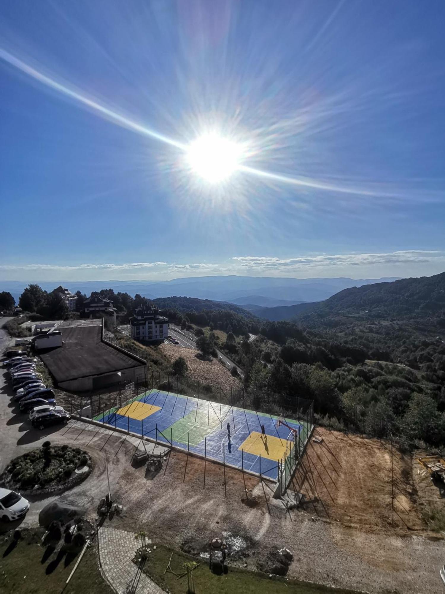Golden Sky - Milmari Resort & Spa コパオニク エクステリア 写真